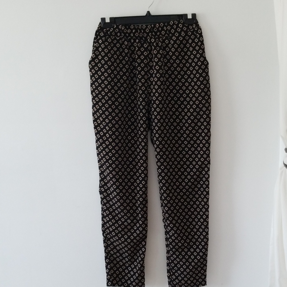 Elastic waist lightweight pants